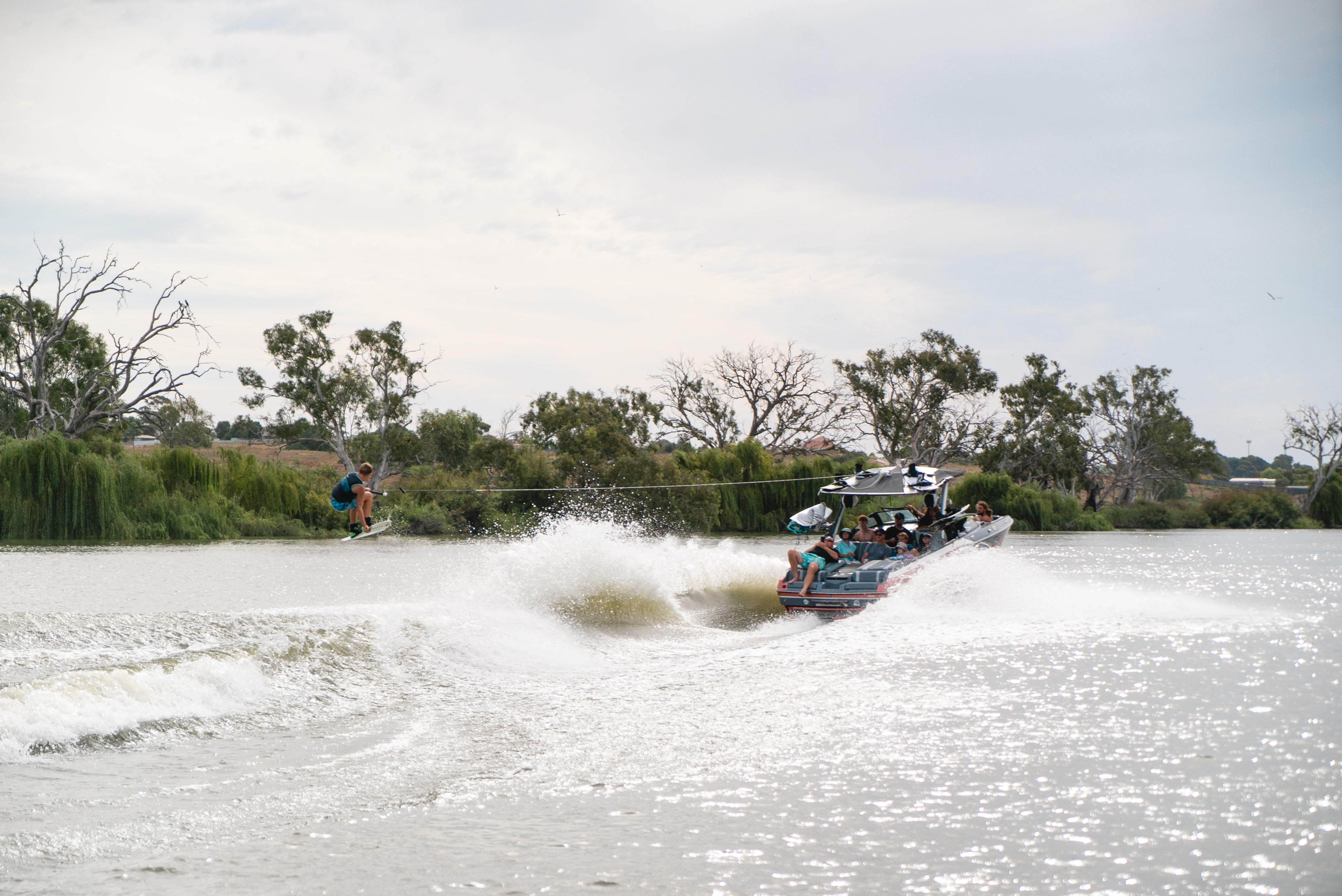 Liquify Rides Ride With the Pros in Oz with La Familia - Liquid Force Wakeboards
