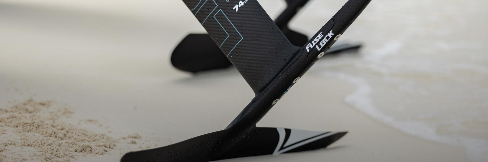 Liquid Force FuseLock Foil Collection - Close up picture of mounting configuration on LF's new FuseLock Foil Set.