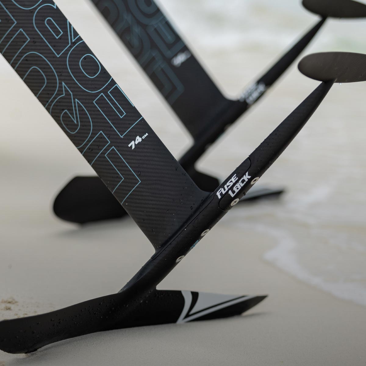 Liquid Force FuseLock Foil Collection - Close up picture of mounting configuration on LF's new FuseLock Foil Set.
